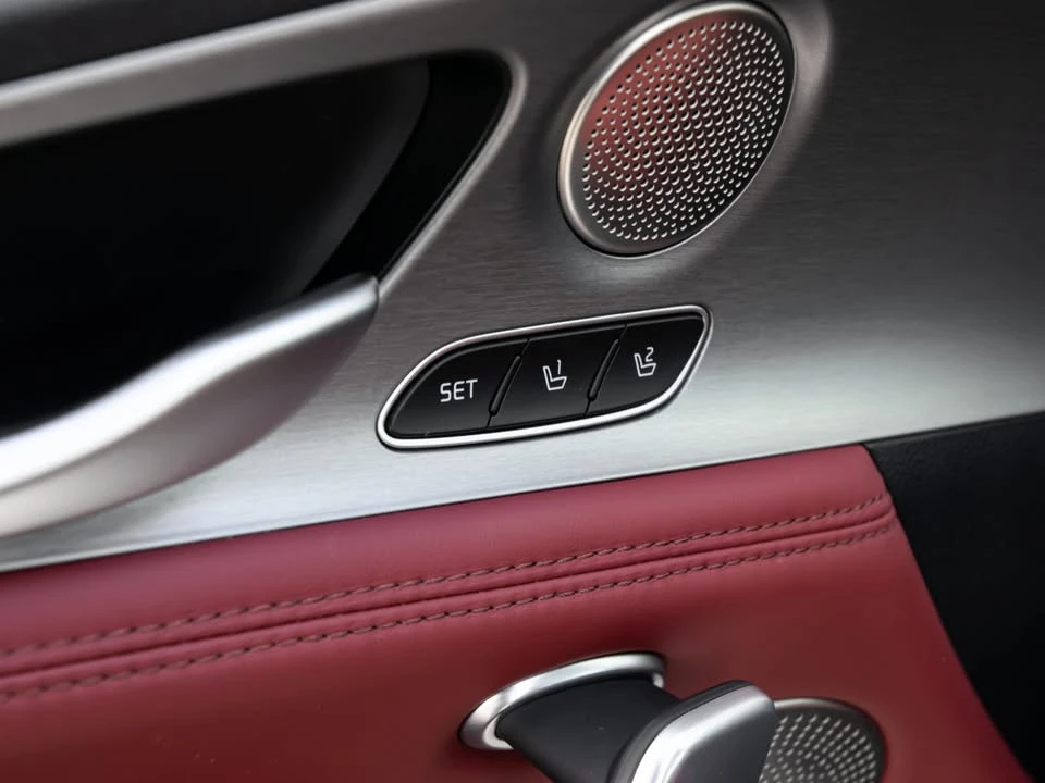 2020 Kia Stinger GT - Image 13 of 19