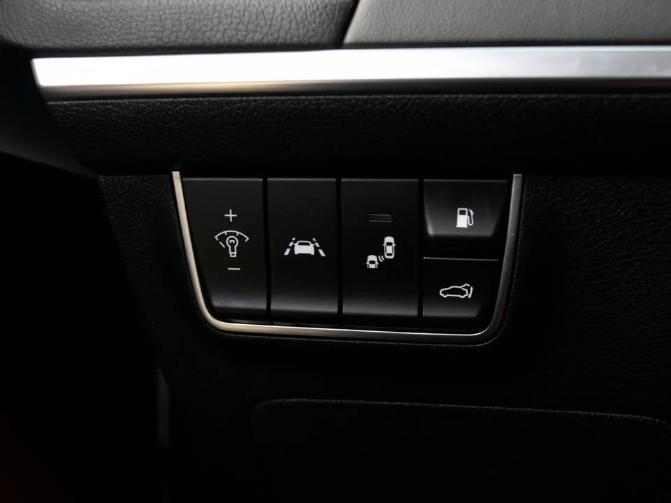 2020 Kia Stinger GT - Image 15 of 19