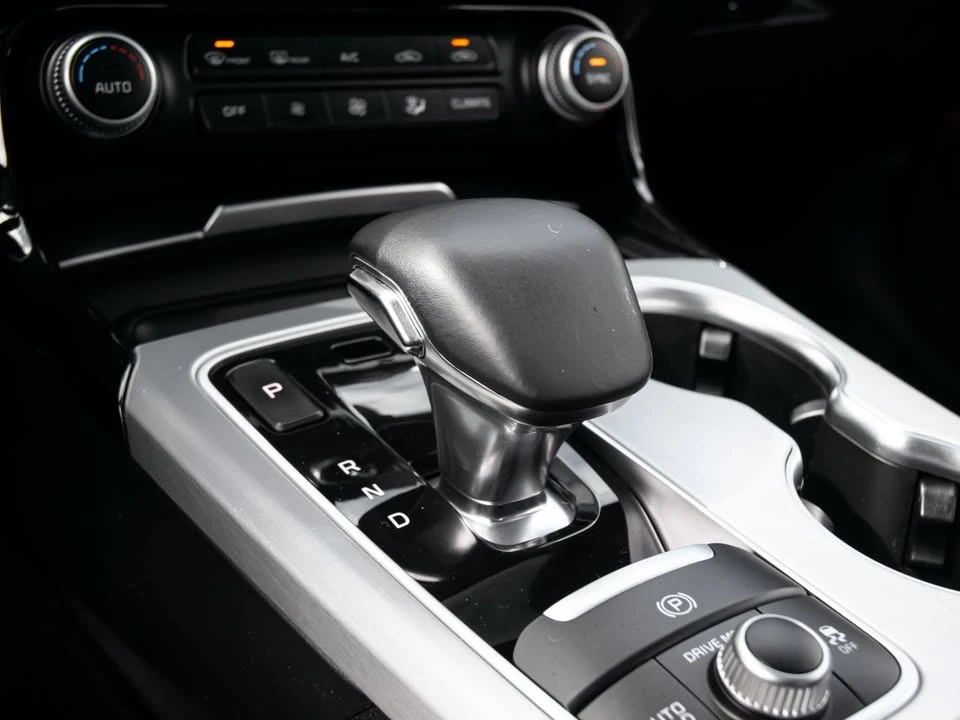 2020 Kia Stinger GT - Image 18 of 19