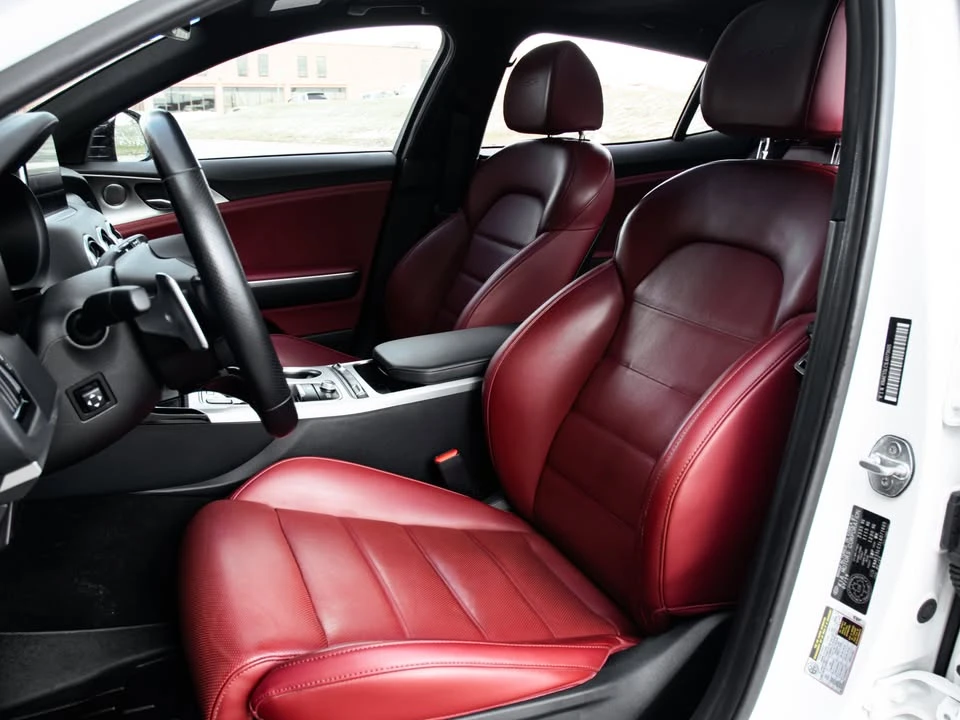2020 Kia Stinger GT - Image 9 of 19