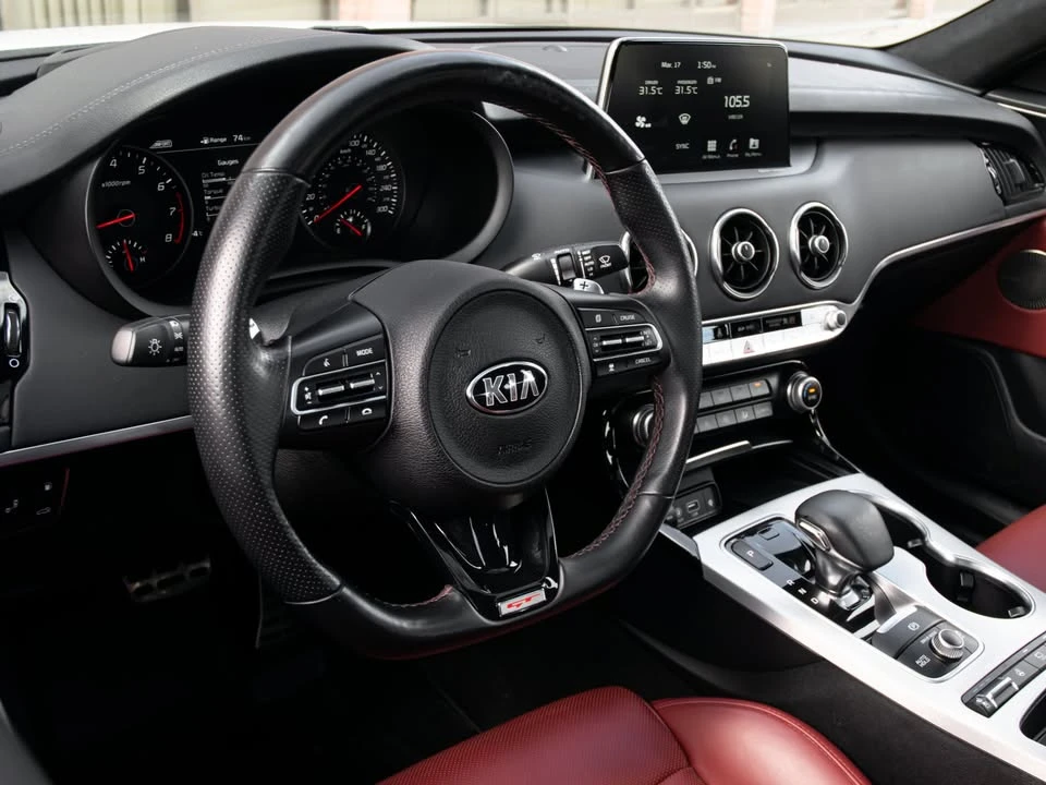 2020 Kia Stinger GT - Image 7 of 19