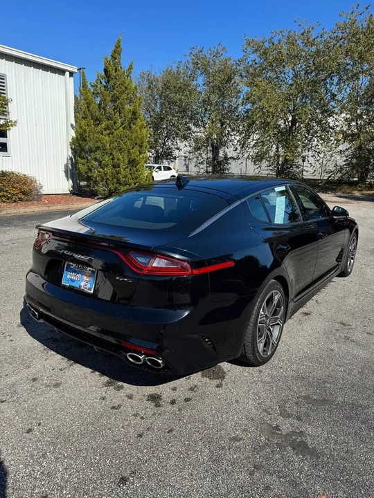 2020 Kia Stinger - Image 6 of 17