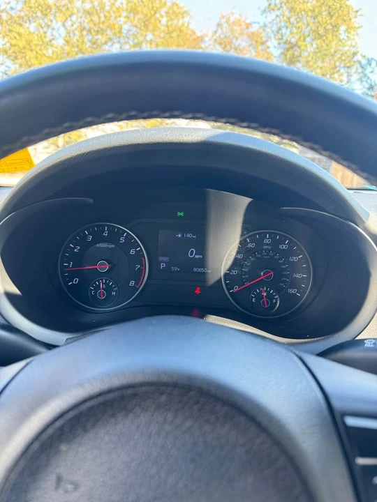 2020 Kia Stinger - Image 10 of 17