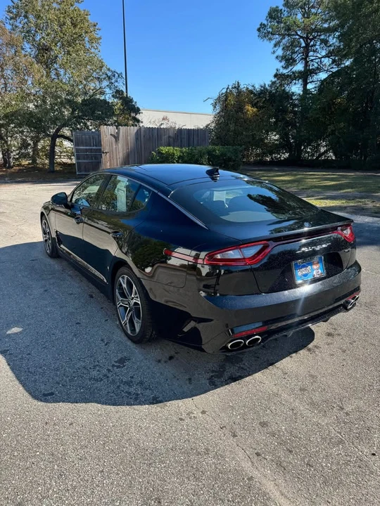 2020 Kia Stinger - Image 4 of 17