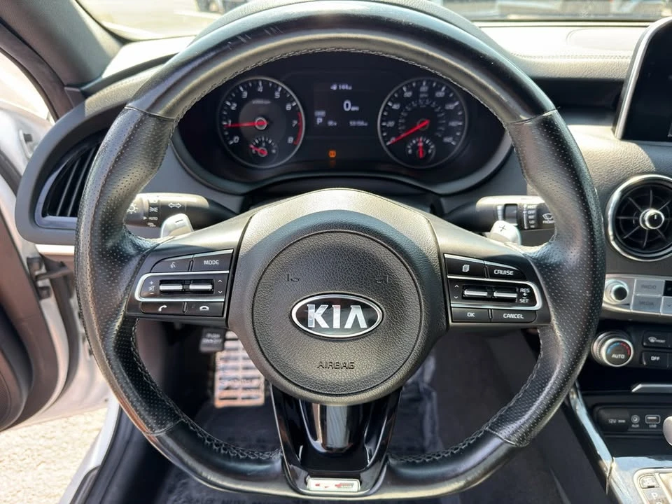 2020 Kia Stinger GT - Image 18 of 20