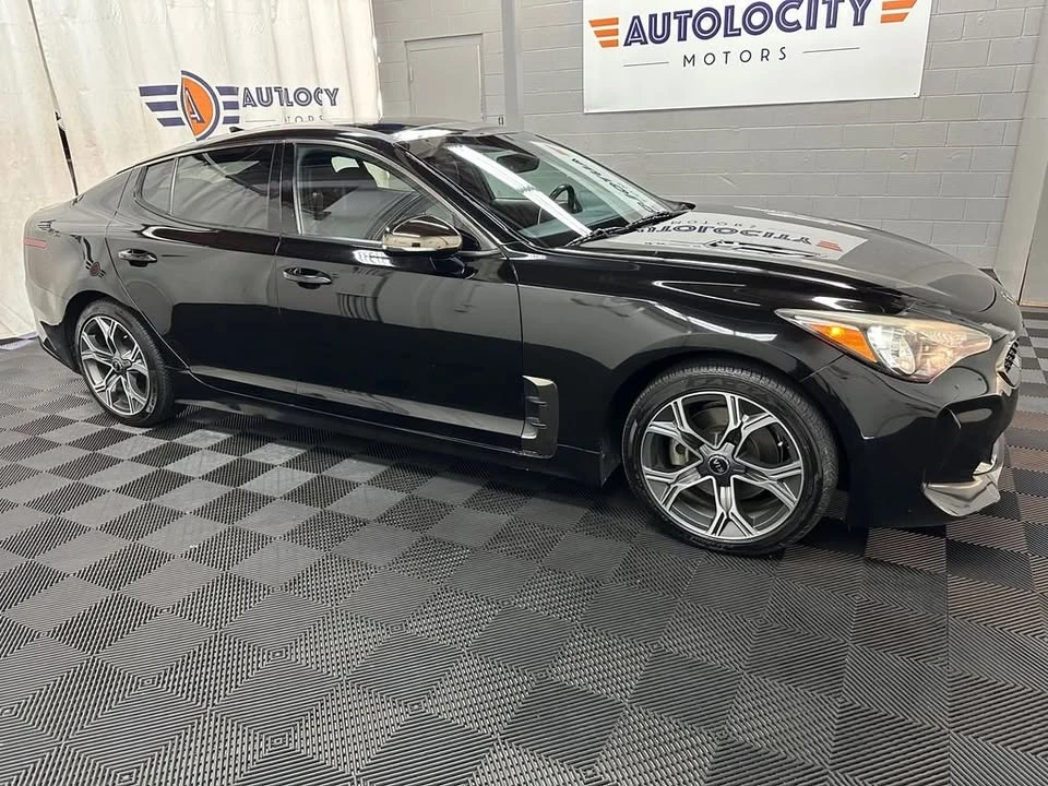 2020 Kia Stinger GT - Image 16 of 20