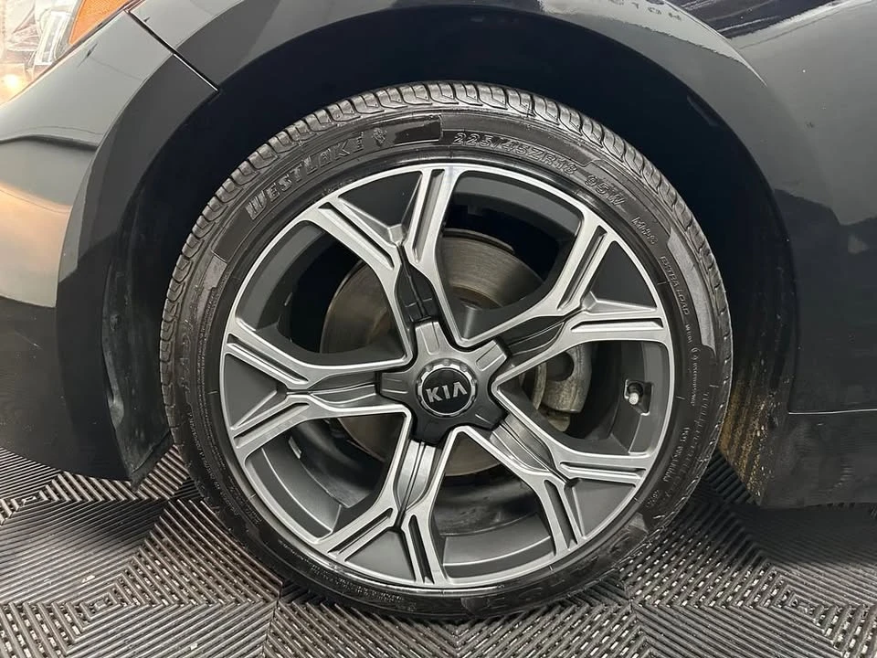 2020 Kia Stinger GT - Image 2 of 20