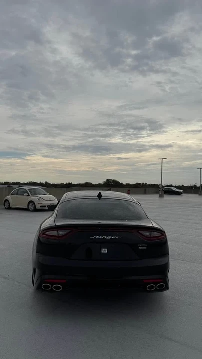2020 Kia Stinger - Image 5 of 15