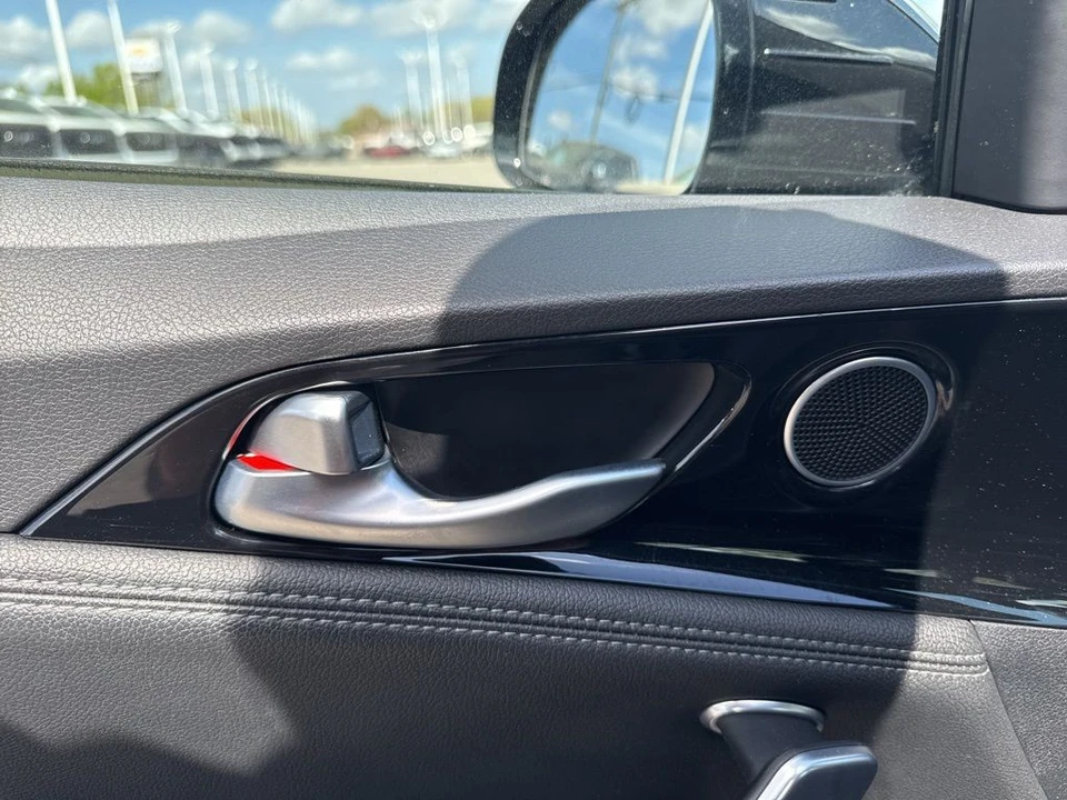 2020 Kia Stinger - Image 11 of 21