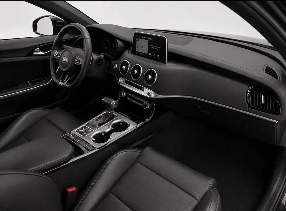 2020 Kia Stinger - Image 13 of 20