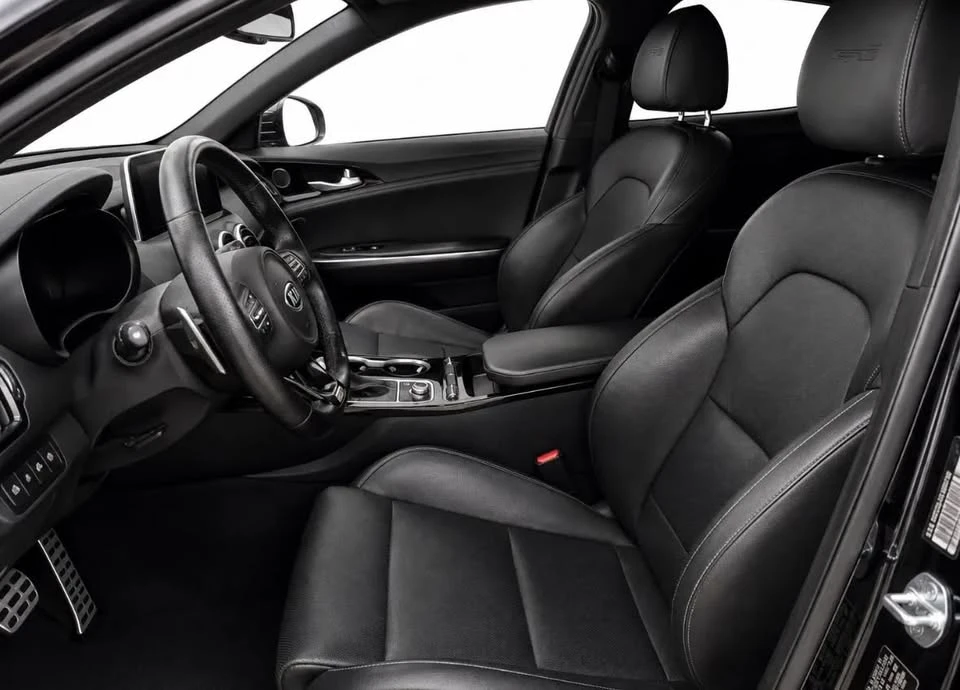 2020 Kia Stinger - Image 16 of 20
