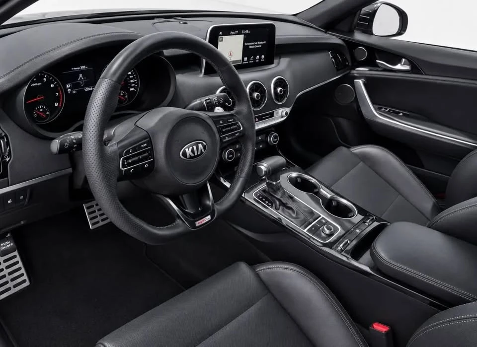 2020 Kia Stinger - Image 12 of 20