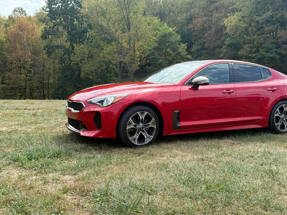 2020 Kia Stinger - Image 2 of 5