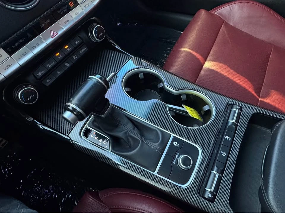2020 Kia Stinger GT - Image 14 of 17