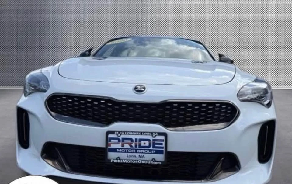 2020 Kia Stinger GT - Image 8 of 14