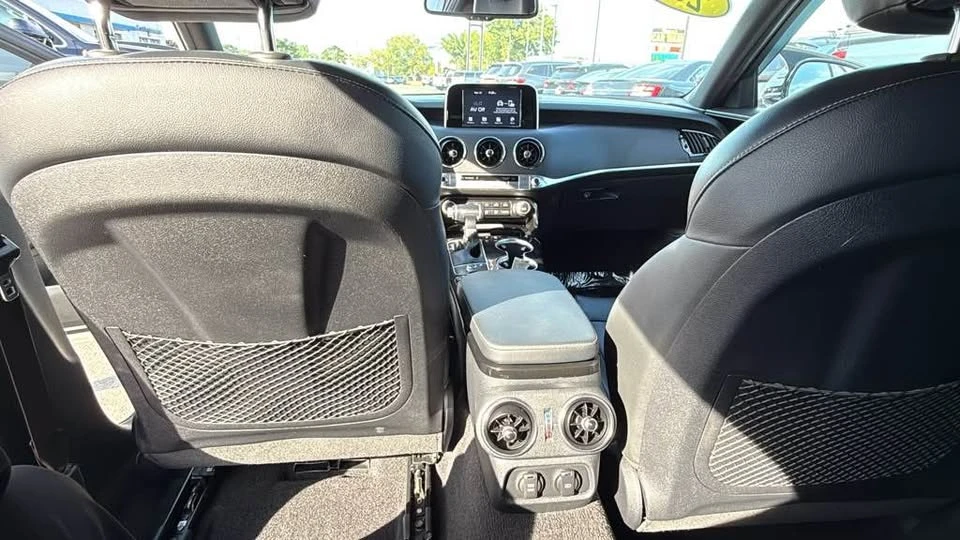 2020 Kia Stinger GT - Image 15 of 20