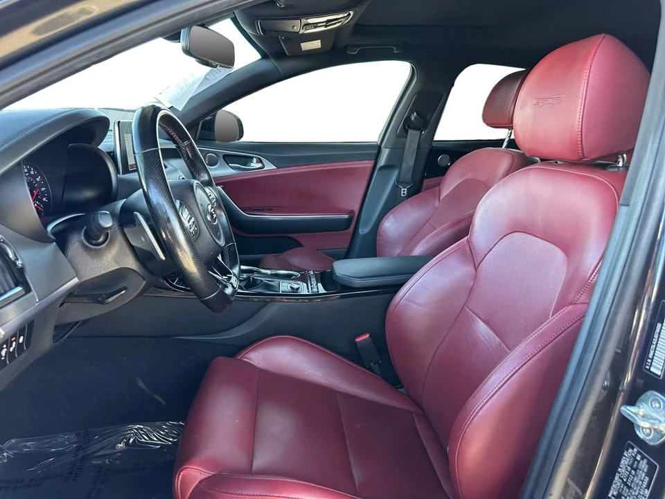 2020 Kia Stinger - Image 9 of 20