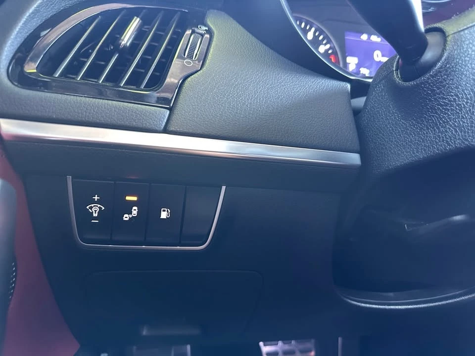 2020 Kia Stinger - Image 19 of 20