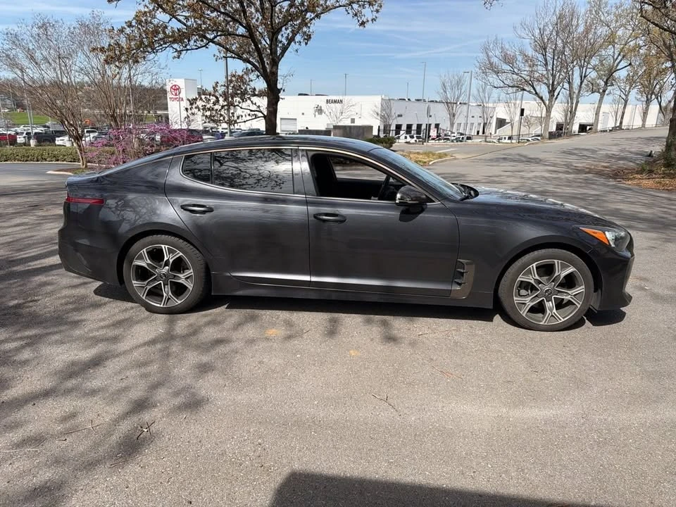 2020 Kia Stinger - Image 3 of 9