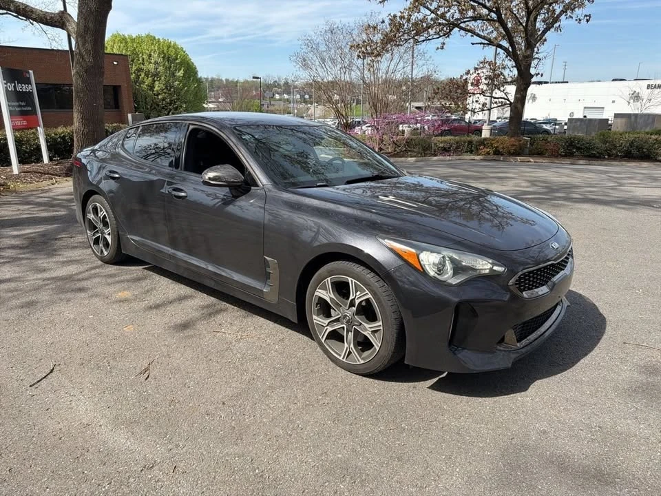 2020 Kia Stinger - Image 2 of 9