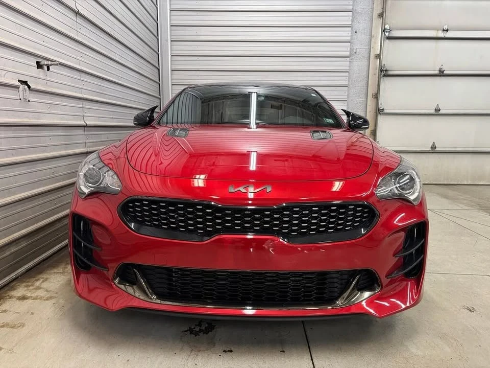 2020 Kia Stinger - Image 2 of 19