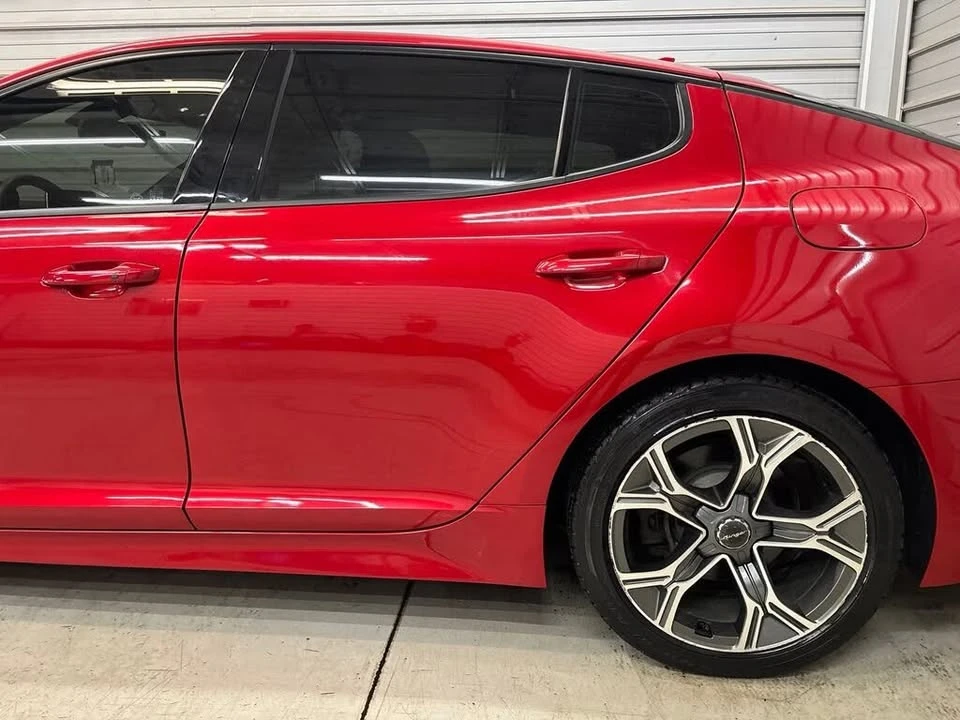 2020 Kia Stinger - Image 8 of 19