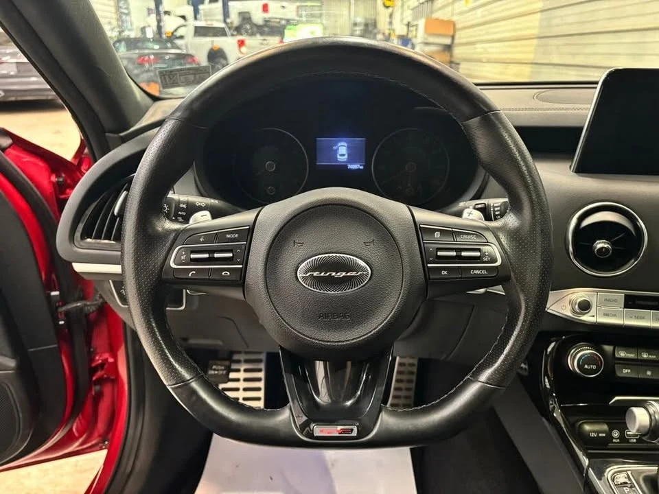 2020 Kia Stinger - Image 13 of 19