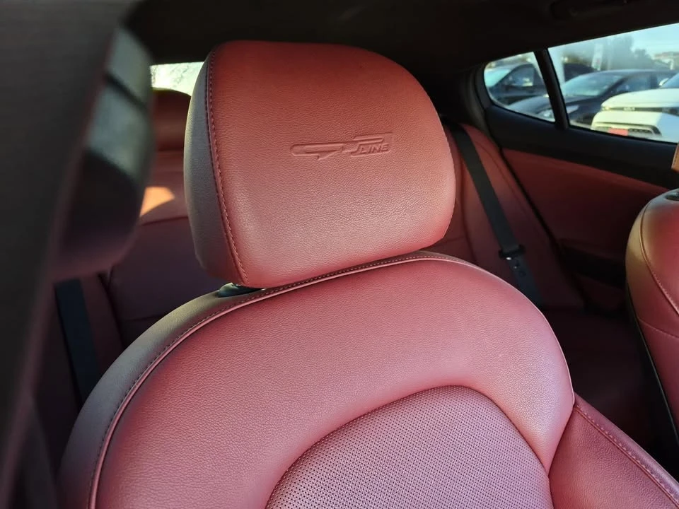 2020 Kia Stinger - Image 15 of 20