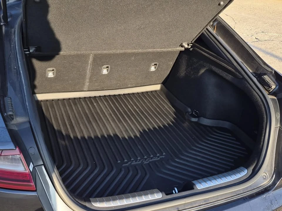 2020 Kia Stinger - Image 9 of 20