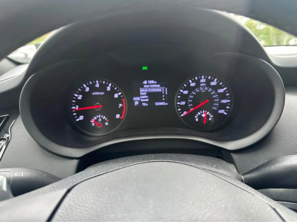 2020 Kia Stinger GT - Image 9 of 11