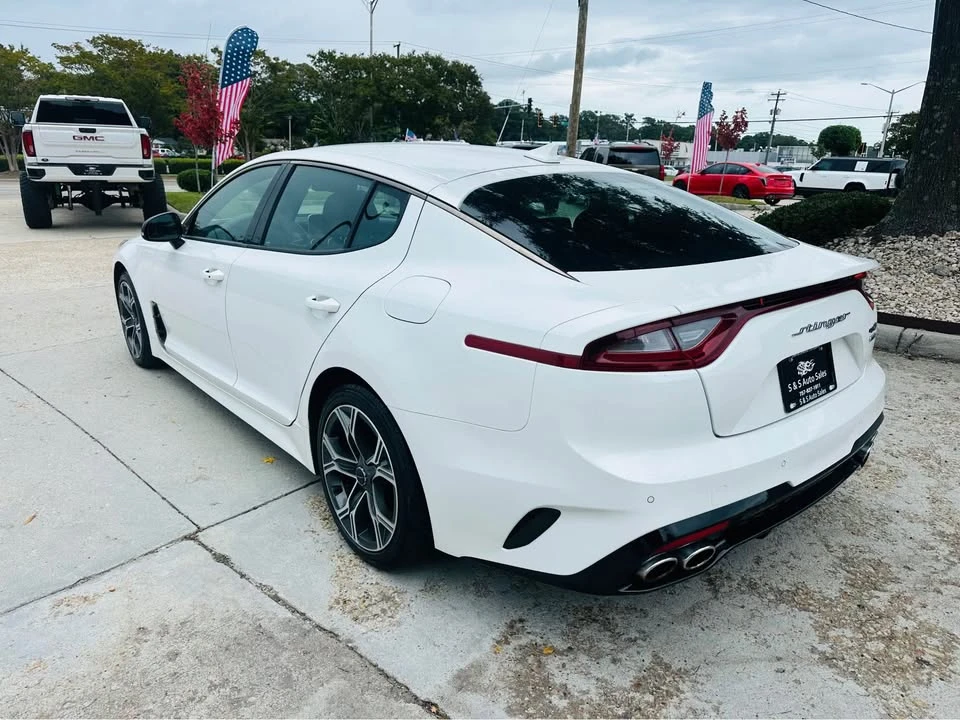 2020 Kia Stinger GT - Image 3 of 11