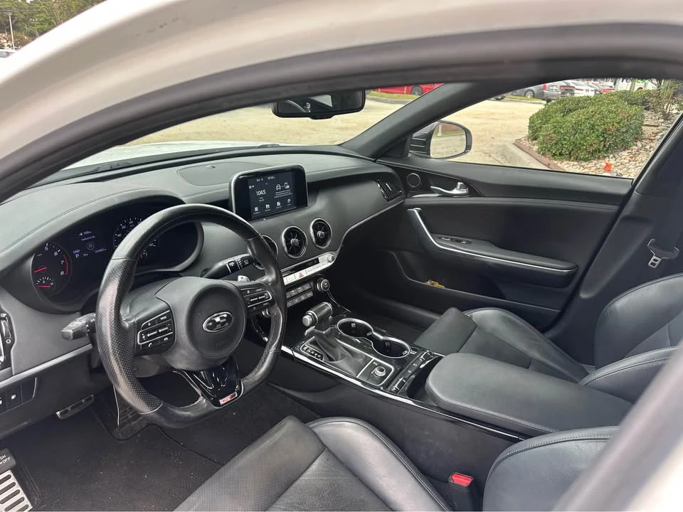 2020 Kia Stinger GT - Image 8 of 11