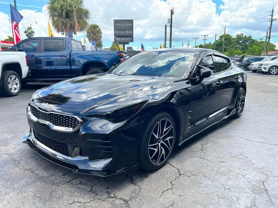 2020 Kia Stinger - Image 2 of 16