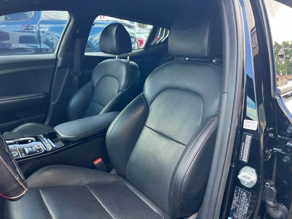 2020 Kia Stinger - Image 8 of 16