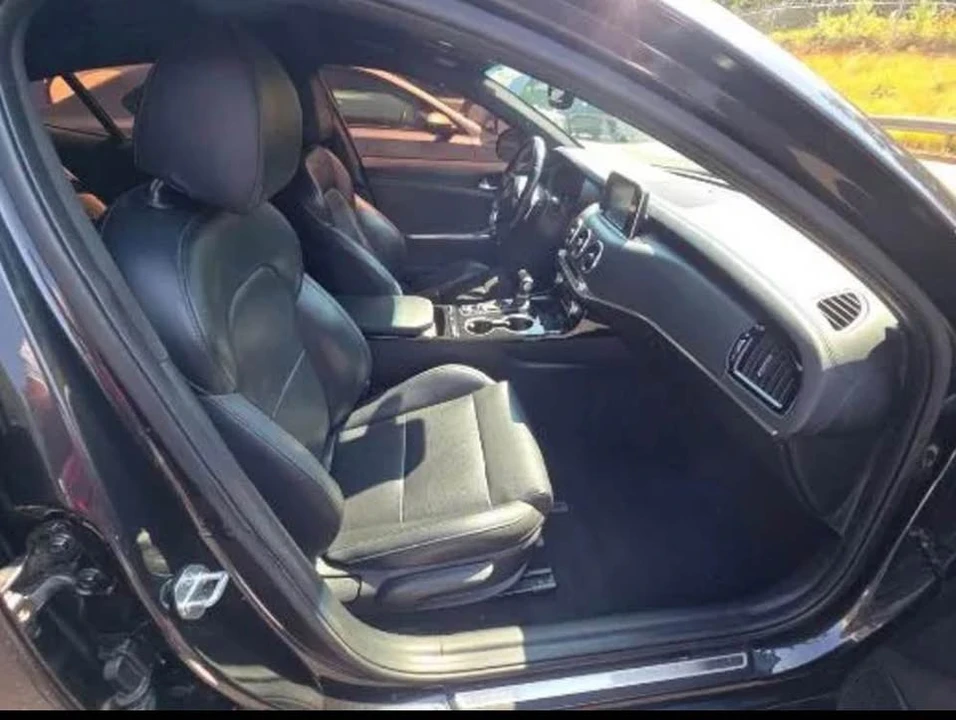 2020 Kia Stinger - Image 5 of 8
