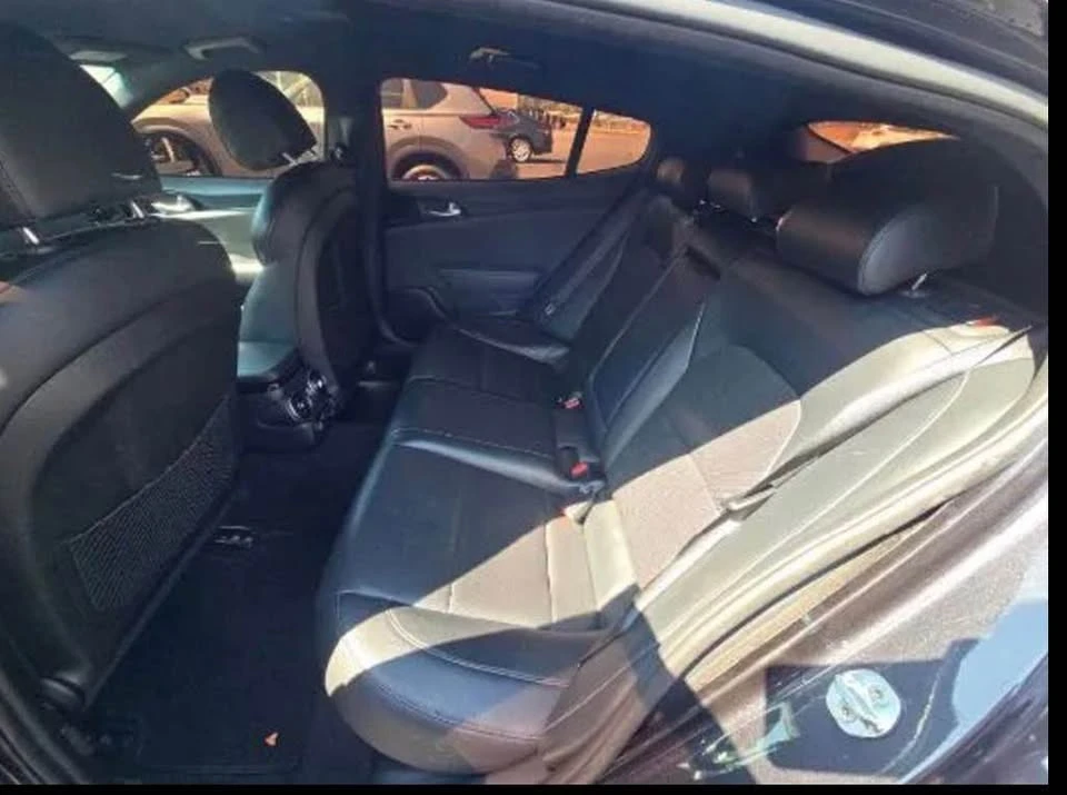 2020 Kia Stinger - Image 7 of 8