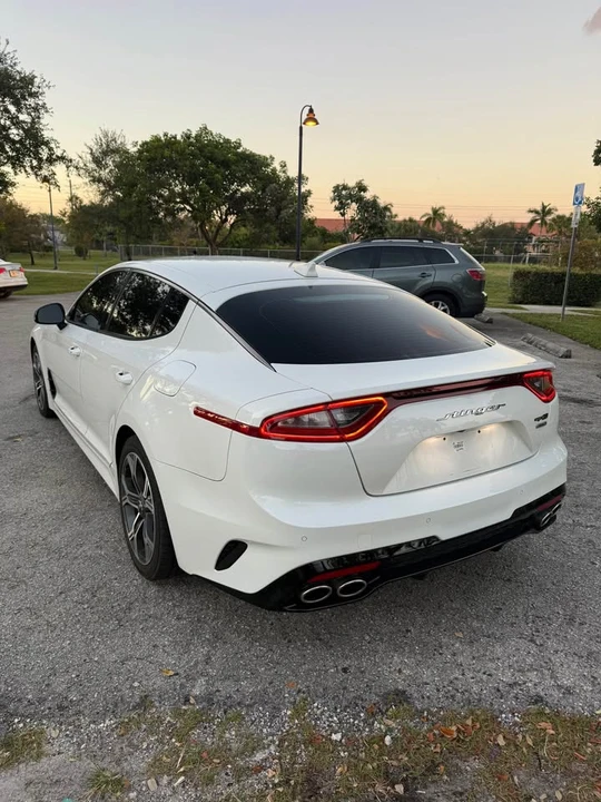 2020 Kia Stinger GT - Image 5 of 15