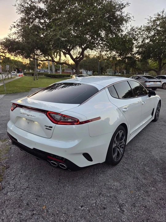 2020 Kia Stinger - Image 6 of 12