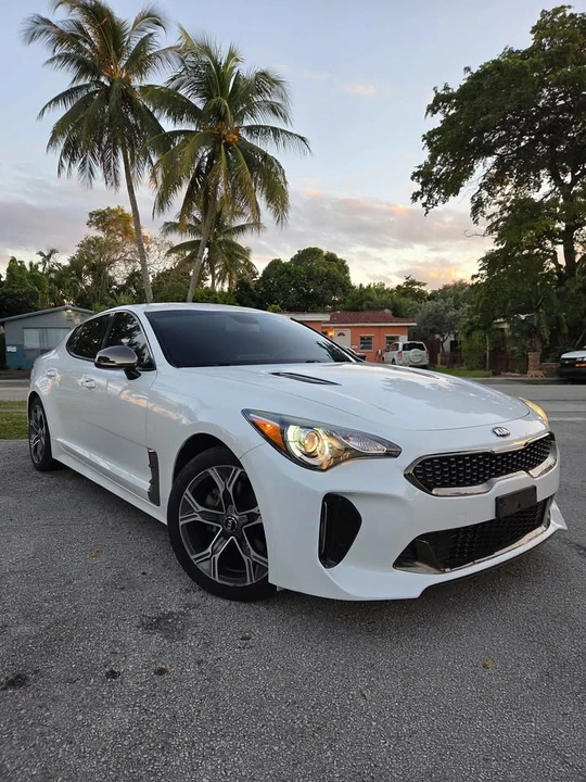 2020 Kia Stinger - Image 4 of 12