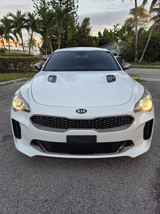 2020 Kia Stinger - Image 7 of 12
