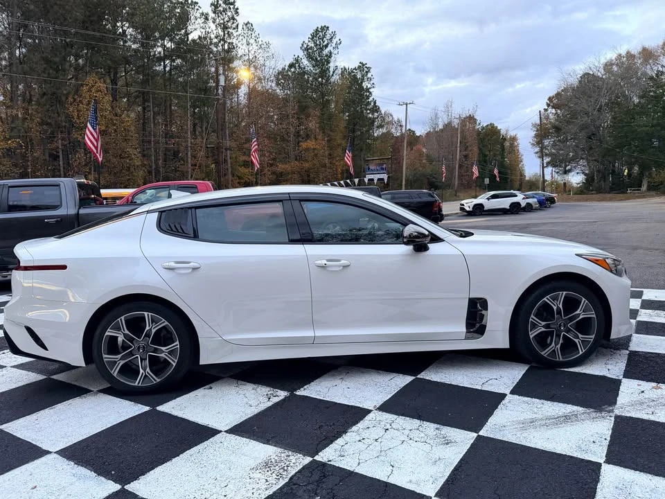 2020 Kia Stinger - Image 7 of 16