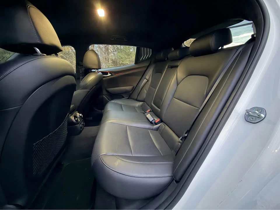 2020 Kia Stinger - Image 9 of 16
