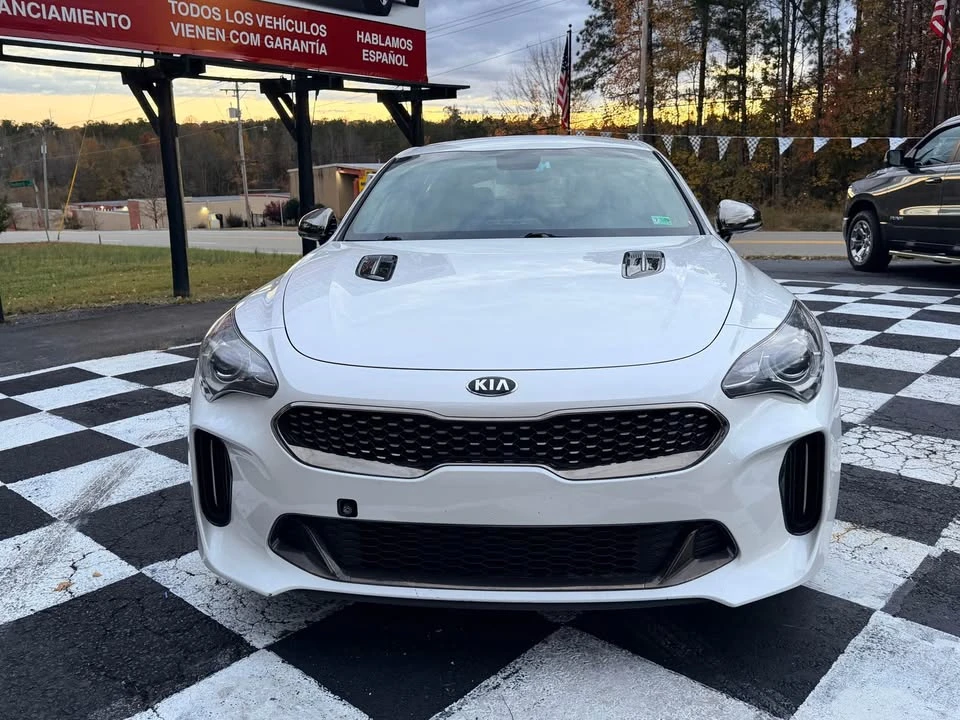2020 Kia Stinger - Image 2 of 16