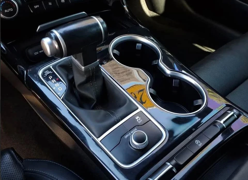 2020 Kia Stinger GT - Image 11 of 17