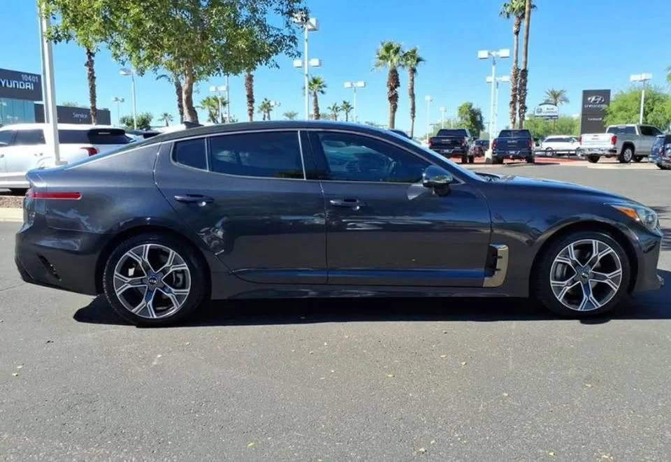 2020 Kia Stinger GT - Image 5 of 17