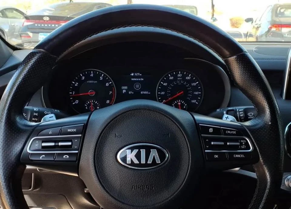 2020 Kia Stinger GT - Image 12 of 17