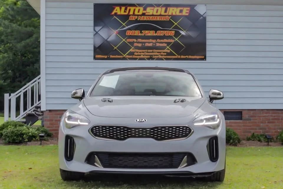 2020 Kia Stinger - Image 2 of 14