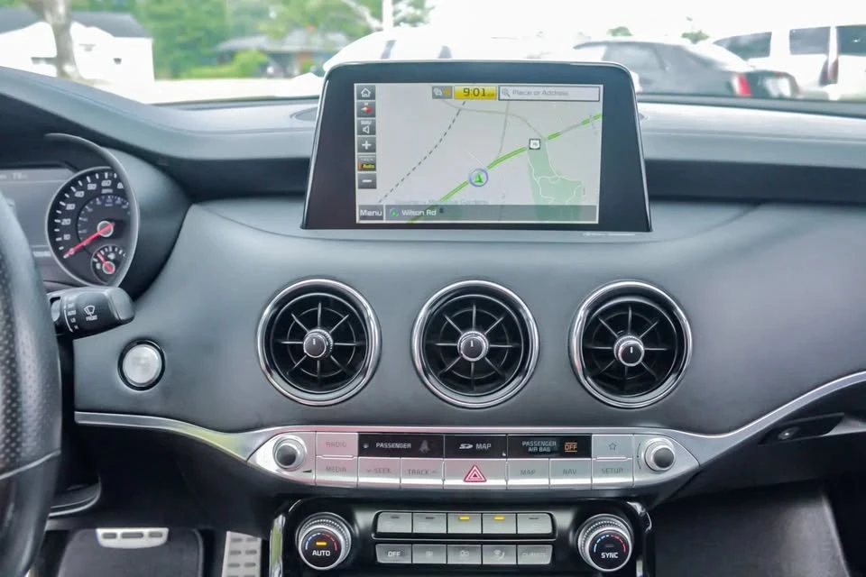 2020 Kia Stinger - Image 6 of 14