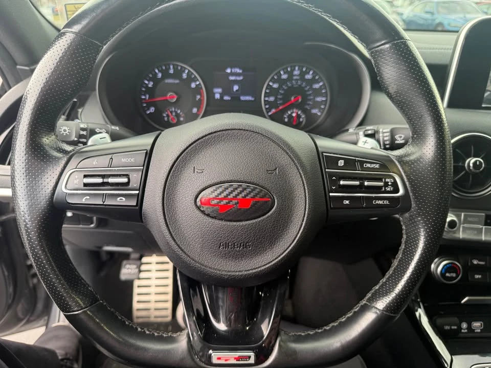 2020 Kia Stinger GT - Image 8 of 19