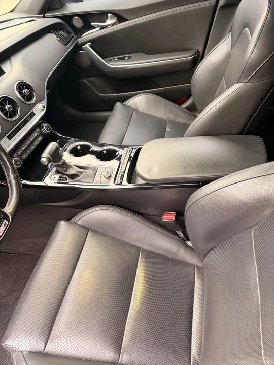 2020 Kia Stinger GT - Image 6 of 9